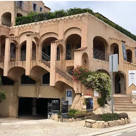 דירה Le *